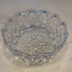 LE Smith Moon and Stars large serving bowl, clear.